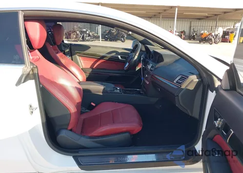 2016 Mercedes-Benz E 400 4Matic из США, поврежденный, VIN WDDKJ6HB9GF335642